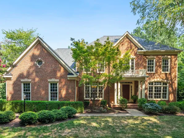 3401 Plantation Grove Ln, Haymarket, VA 20169