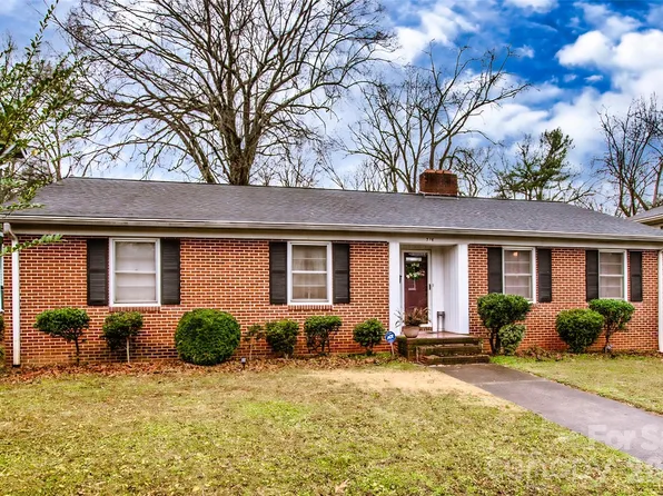 516 S Mulberry St, Statesville, NC 28677