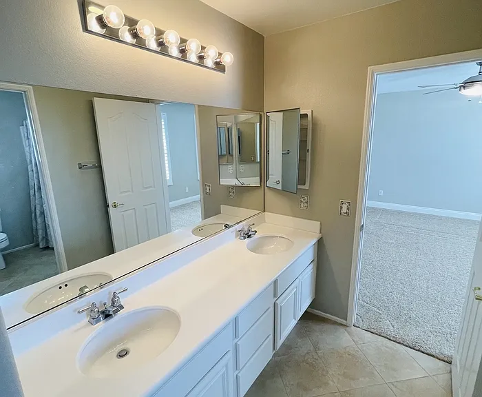 29720 Rossiter Rd — Photo 48