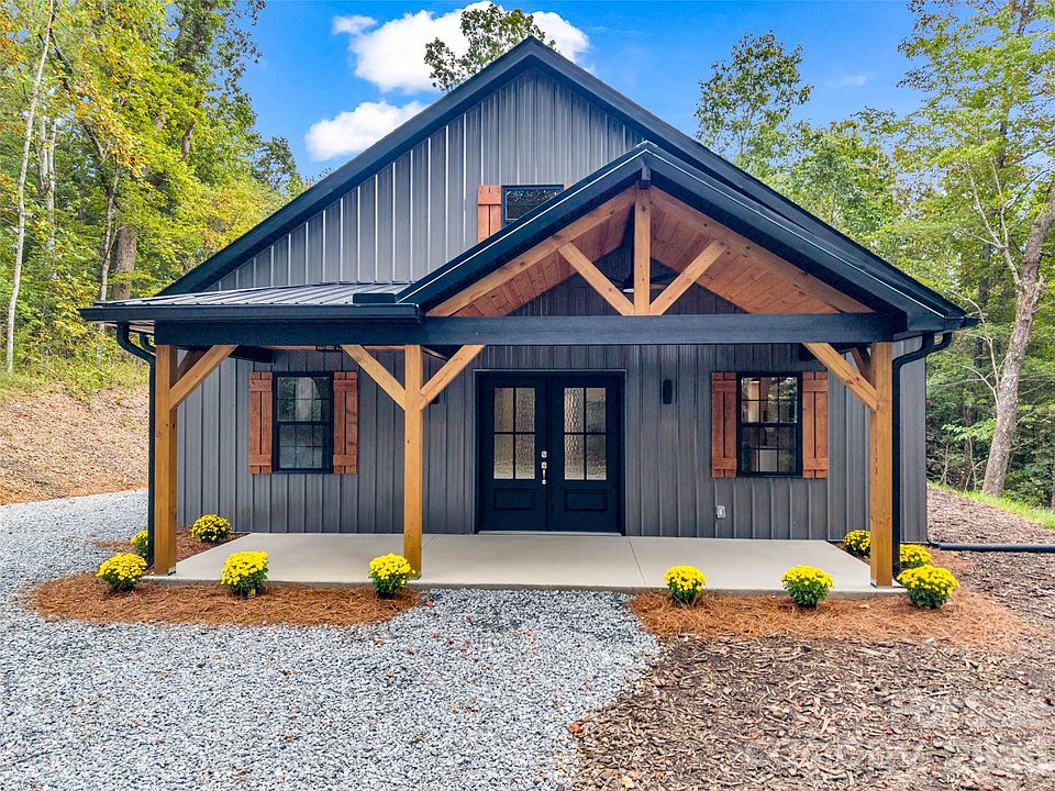 1st image of 2718 Cove Rd