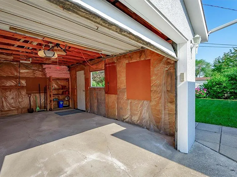 15 Lomond Blvd #15 — Photo 34