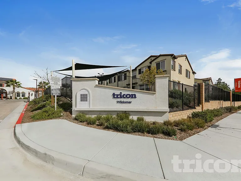 24680 Saber Ct — Photo 20