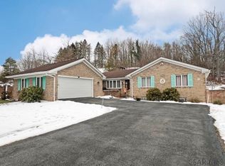 2379 Woodcrest Dr, Johnstown, PA 15905