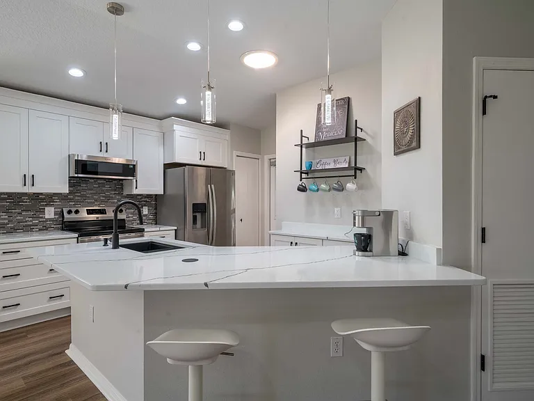 2209 N Brentwood Cir — Photo 13
