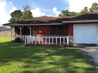 3721 Suncrest Dr, Groves, TX 77619