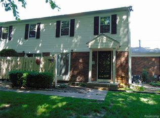44167 Providence Dr #326, Clinton Township, MI 48038