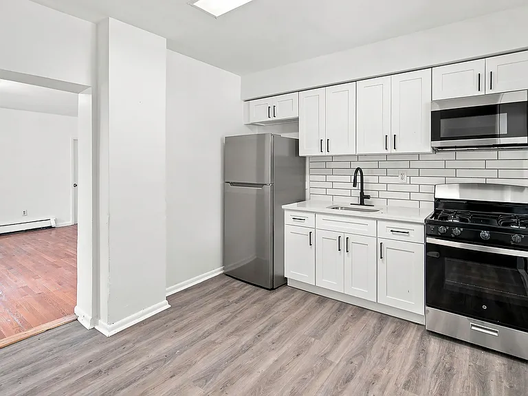 320 Hewitt St #1 — Photo 14