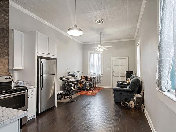 5th image of 722-24 Diana St