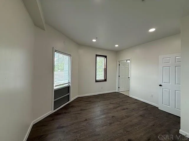 1800 Graham Ave #3 — Photo 11