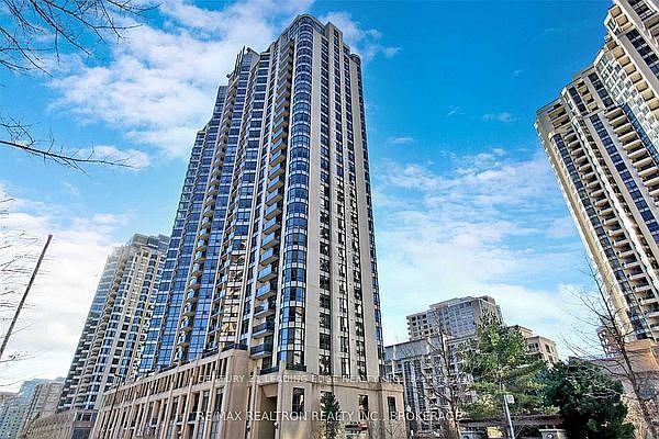 1st image of 10 Northtown Way #913