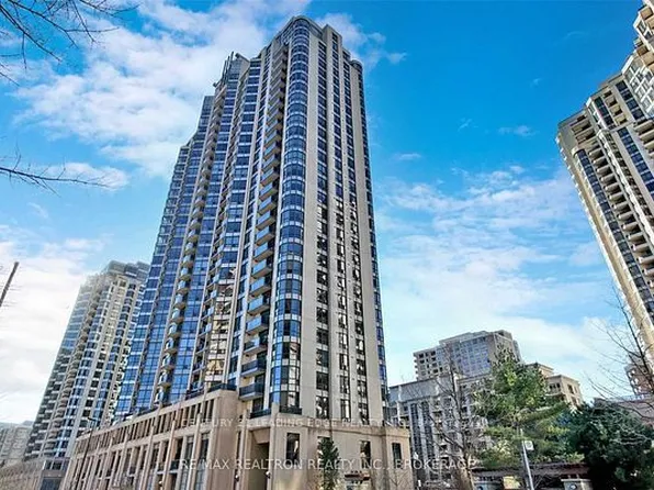 10 Northtown Way #913, Toronto, ON M2N 7L4