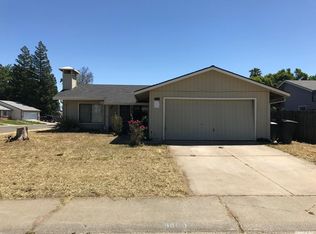 8660 Coolwoods Way, Sacramento, CA 95828