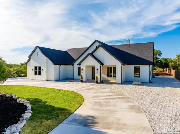 1213 Paladin Trail, Spring Branch, TX 78070