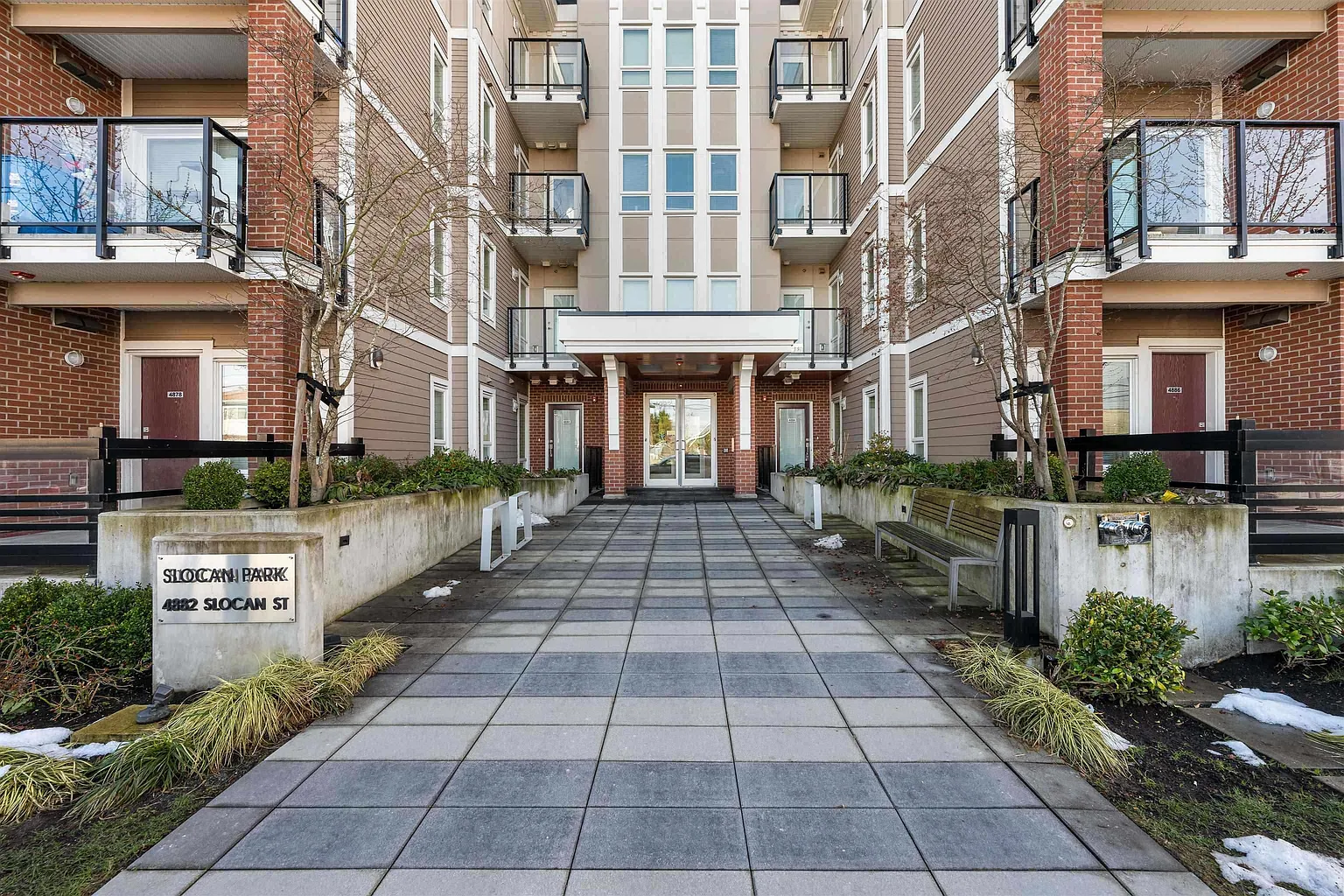 4882 Slocan St #203 photo 1
