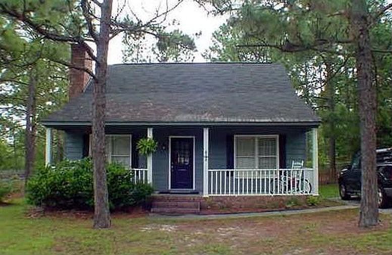 2nd image of 221 Pond Ridge Rd E