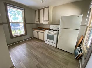 428-430 Davis, Kalamazoo, MI 49007