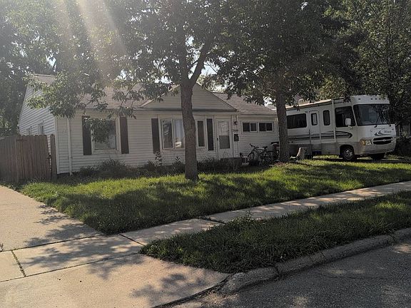 3rd image of 26580 Clancy St