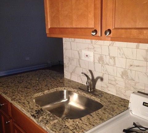 2nd image of 534 W Wellington Ave APT 204
