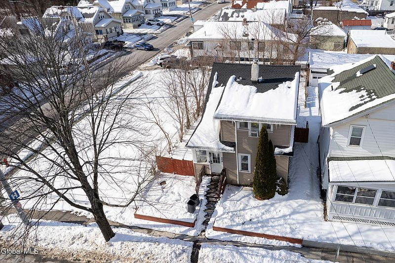 5th image of 664 N Pearl Street