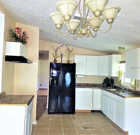 5th image of 214 Robin Hood Dr