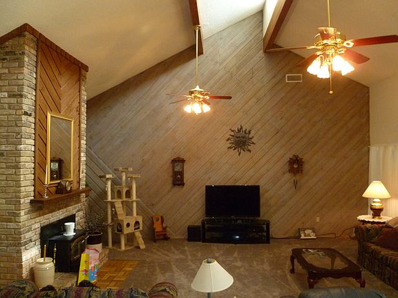 3rd image of 3614 Northcrest Dr