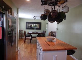 7897 Oak Leaf Cir, West Chester, OH 45241