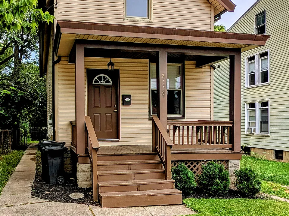 2119 Feldman Ave