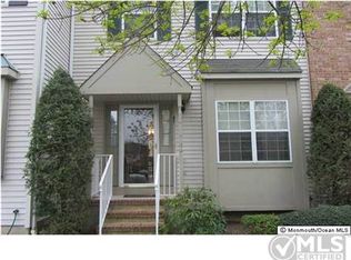 47 Duxbury Ct, Holmdel, NJ 07733