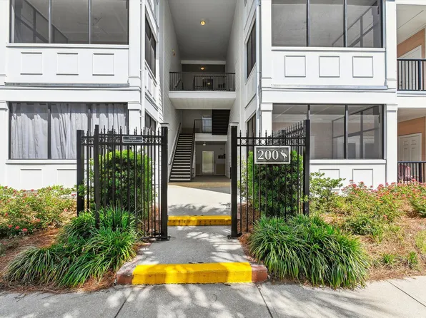 1025 Riverland Woods Pl APT 201, Charleston, SC 29412