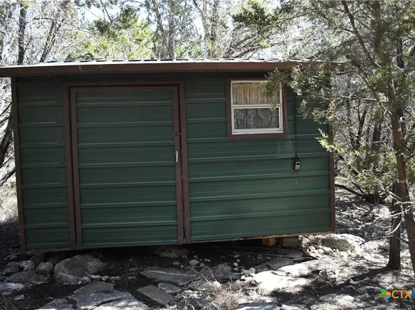 121 Agarita Dr, Spring Branch, TX 78070