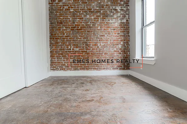 Rented by Emes Homes Realty LLC | media 14