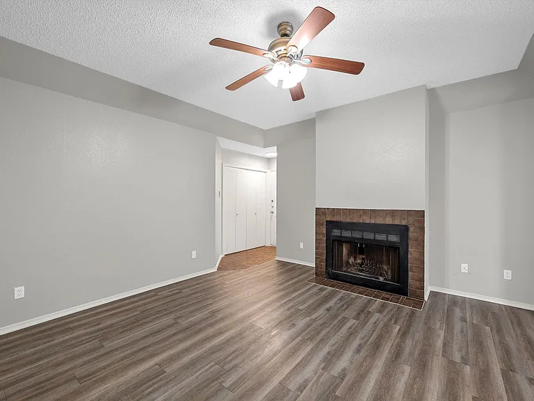 2332 Melissa Dr — Photo 10