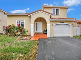 1269 NW 126th Ave, Sunrise, FL 33323