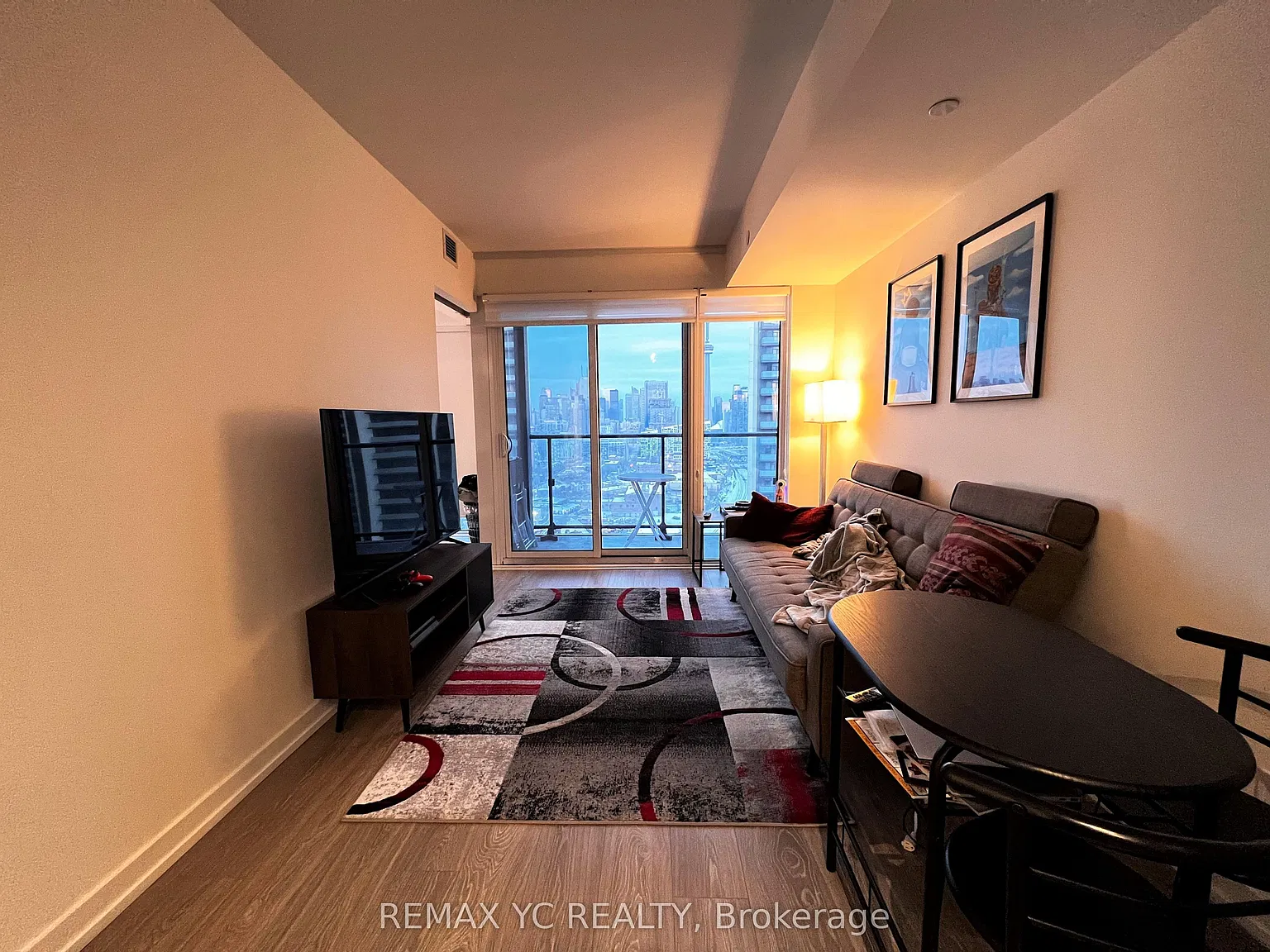 2 bed, $2,600 — Photo 4
