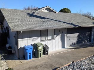 929 Helen Ave, Ukiah, CA 95482