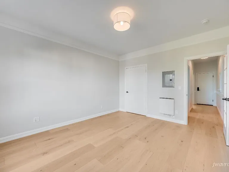 30 Liberty St #6 — Photo 16
