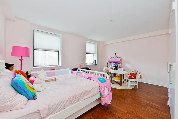 Sold by Bohemia Realty Group | media 32