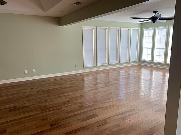 5th image of 740 Dennison Hts