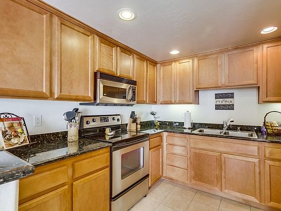 5th image of 3993 Jewell St Unit B16
