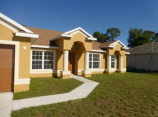 425 SE Starfish Ave, Port Saint Lucie, FL 34983