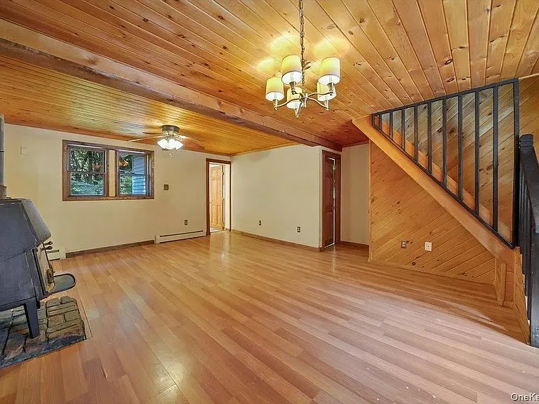 425 Old Dutch Hollow Rd — Photo 5