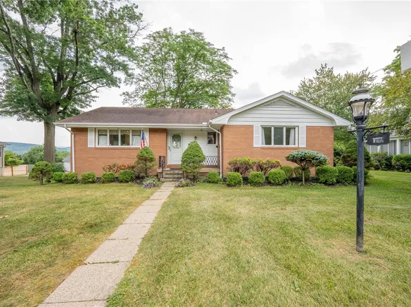 407 Summit Ave, Ligonier, PA 15658