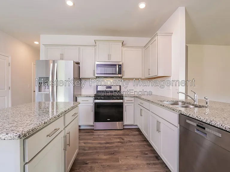 633 Birchhead Dr — Photo 3