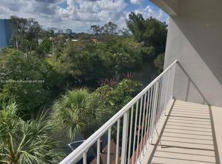 1407 NE 56th St APT 404, Fort Lauderdale, FL 33334