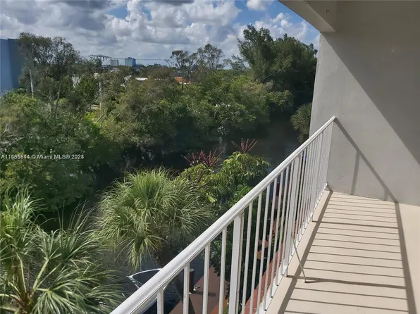 1407 NE 56th St APT 404, Fort Lauderdale, FL 33334