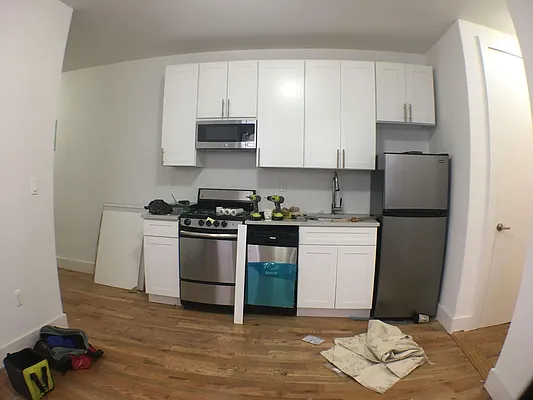 Rented by Lang Realty LLC | media 23