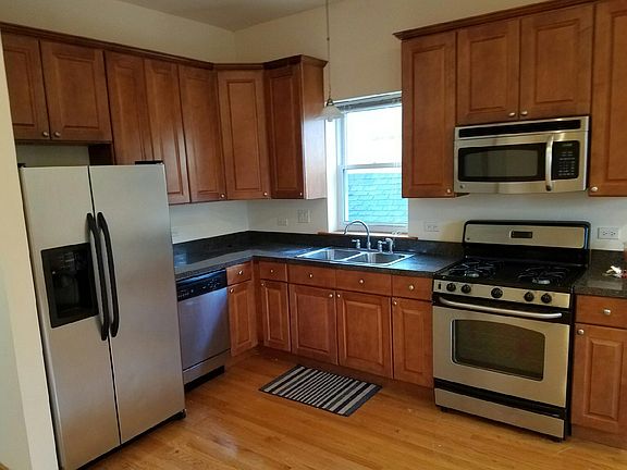3rd image of 2502 N Southport Ave APT 2