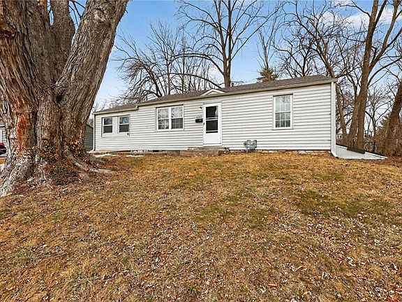 3rd image of 6252 Lathrop Ave