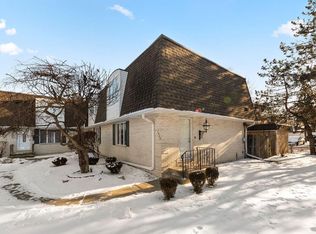 1433 Elm Ct, Schererville, IN