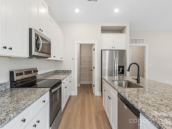 4th image of 7319 Jerimoth Dr